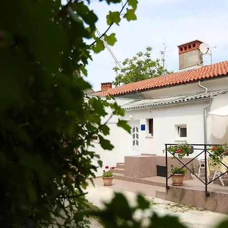 Charming In Town Center Pula